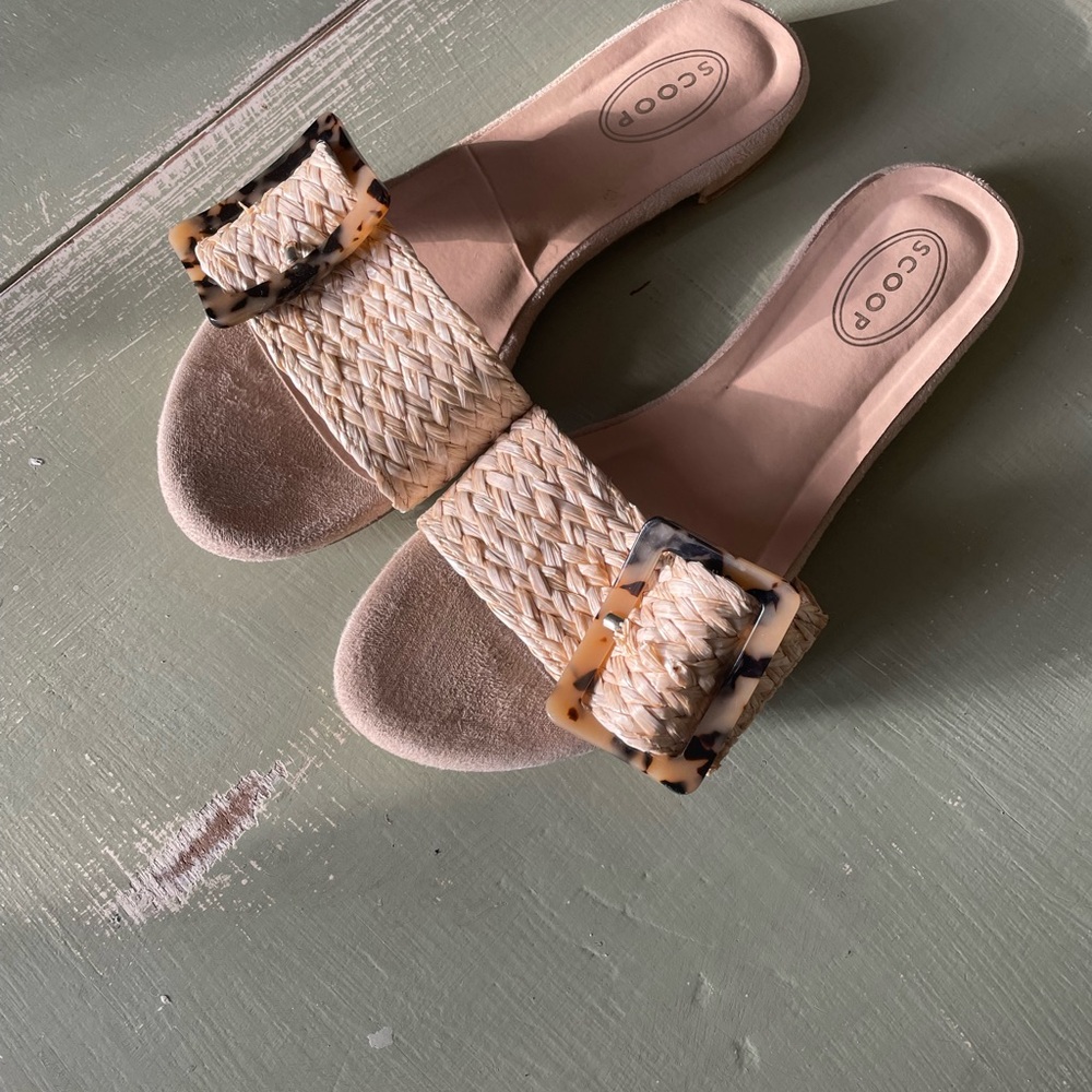Adorable Like New Jute Sandal 9.5